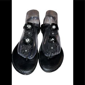 Big Buddha woman’s thong sandals